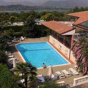 3* Appart hôtel Miralago &